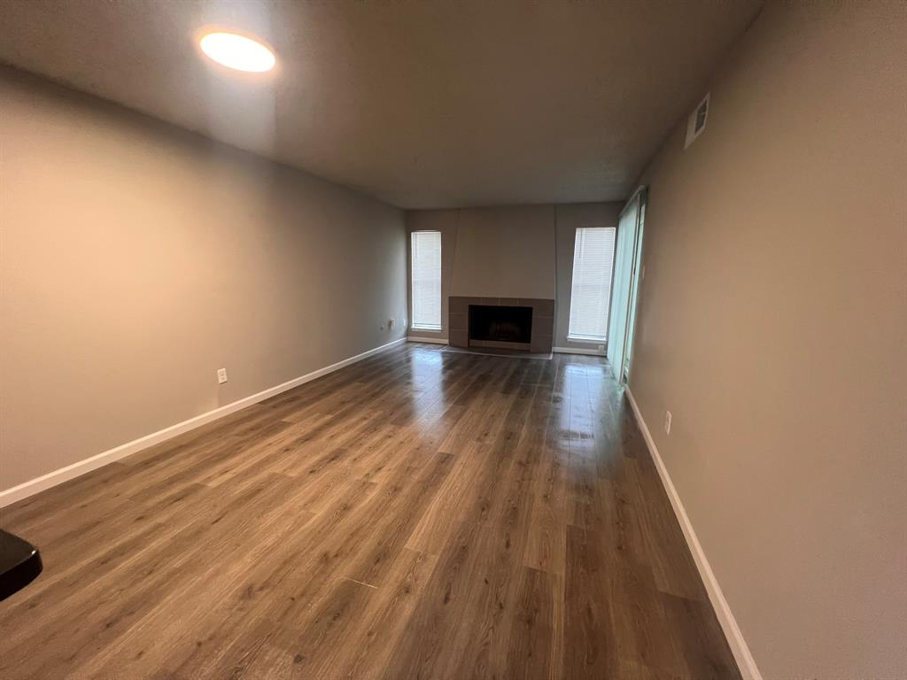 6050 Melody Lane 209