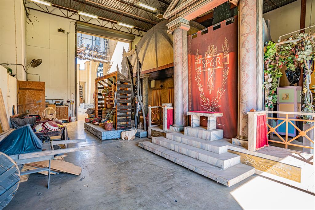 none - Commercial Sale