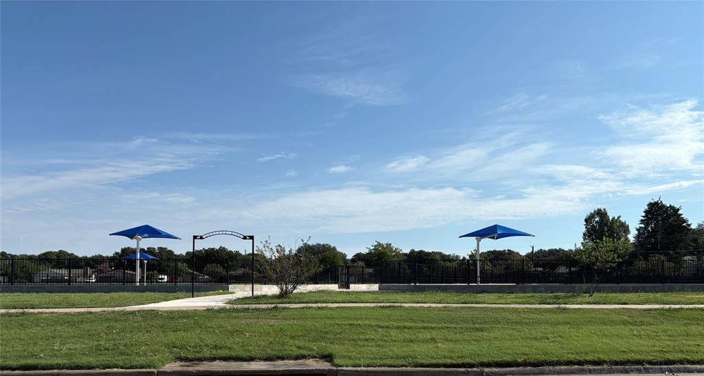 White Rock Village - Residential