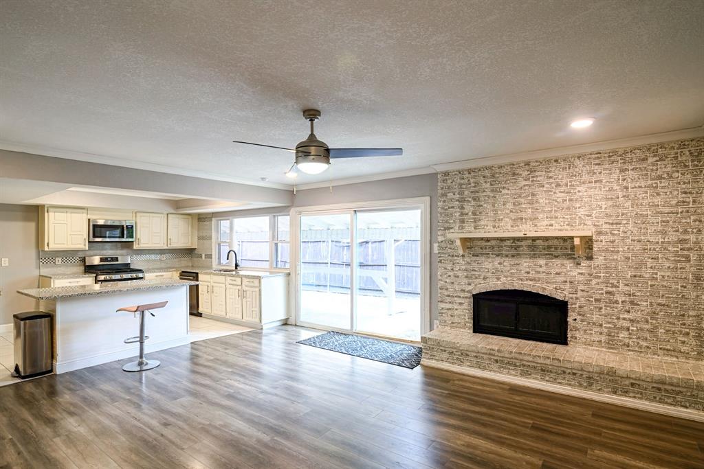 White Rock Village - Residential