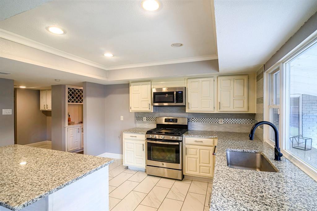 White Rock Village - Residential