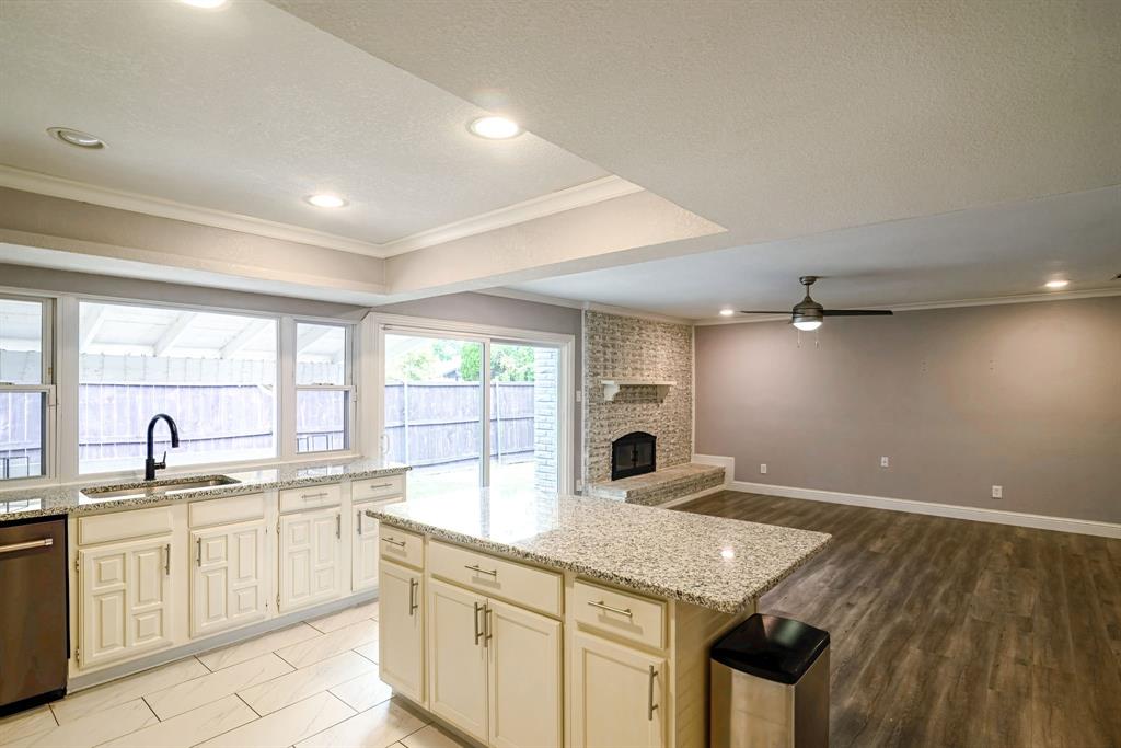 White Rock Village - Residential