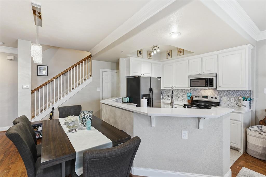 Versaille Condo - Residential