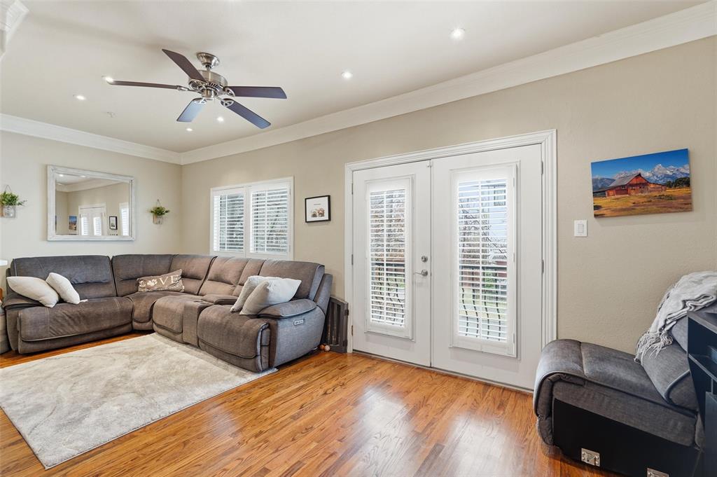 Versaille Condo - Residential