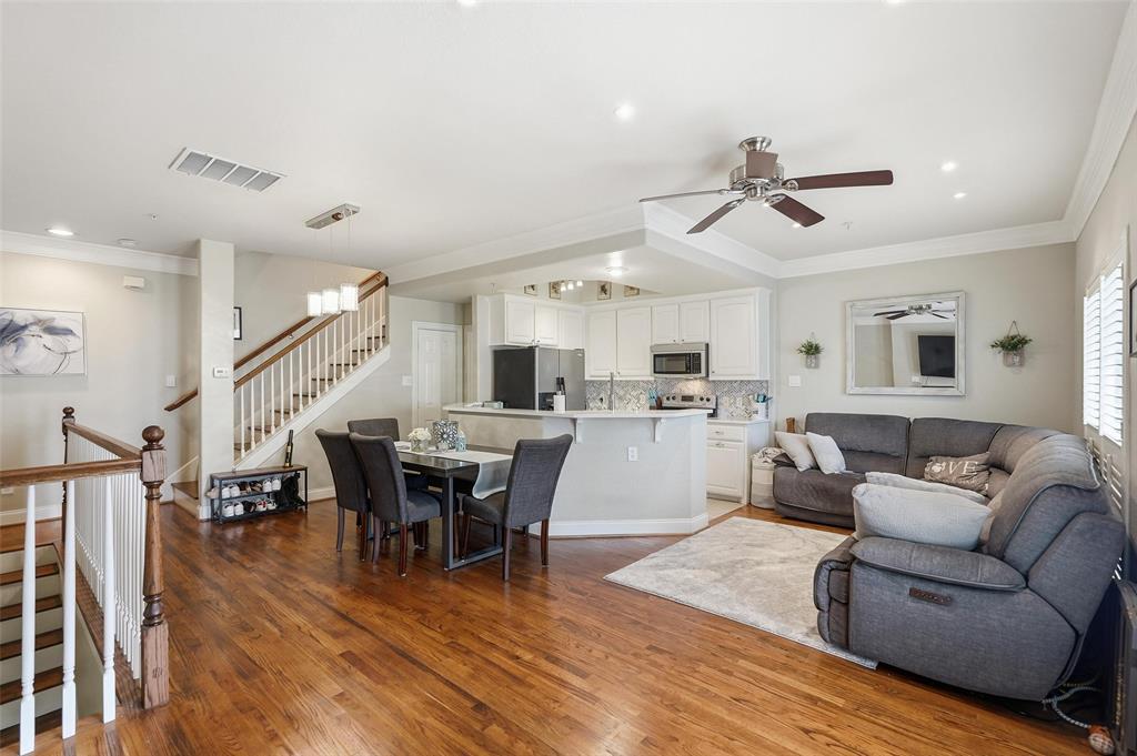 Versaille Condo - Residential