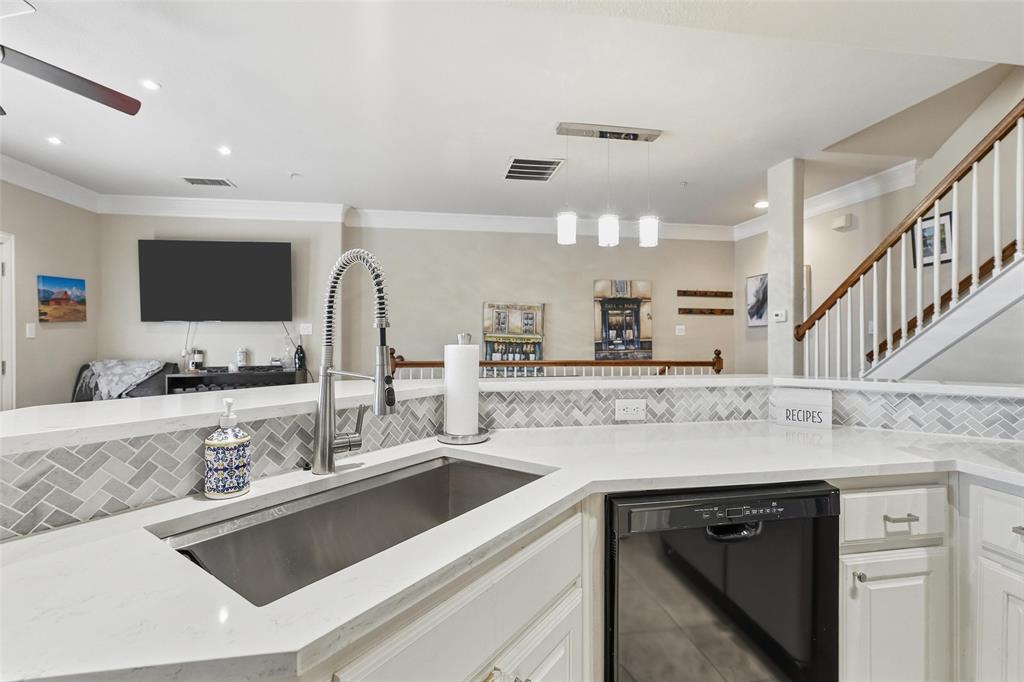 Versaille Condo - Residential