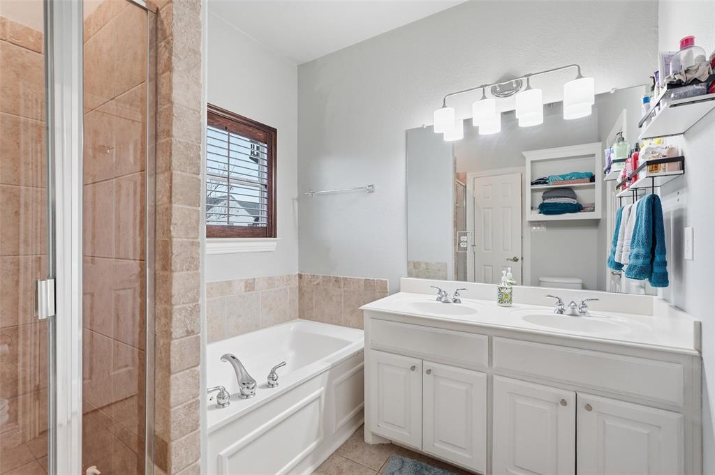 Versaille Condo - Residential