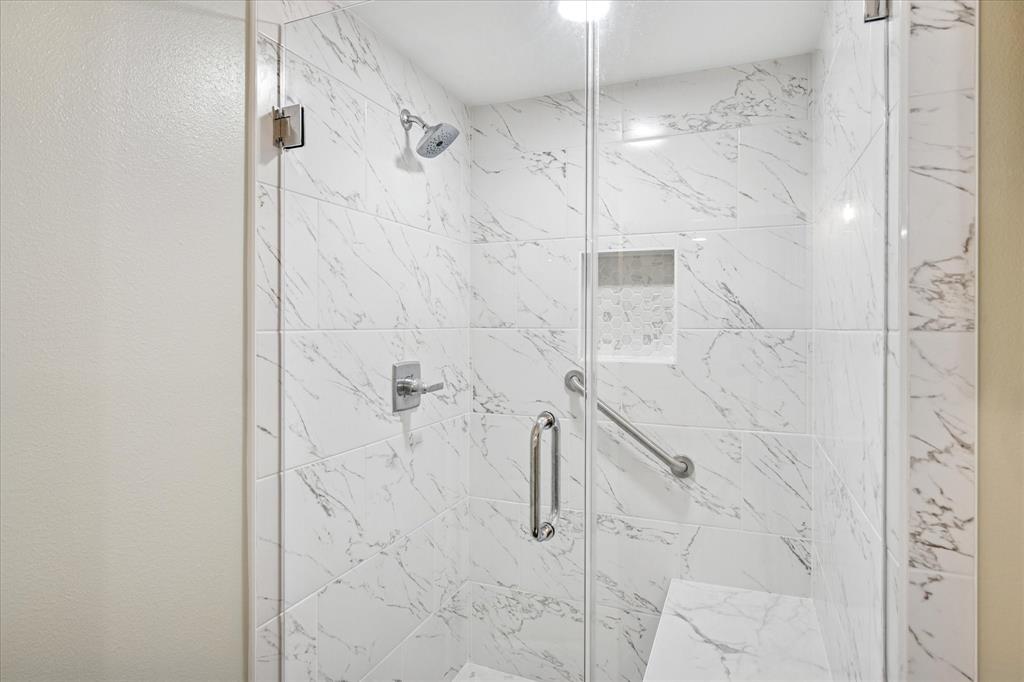 Royal Lane Condo 5800 - Residential