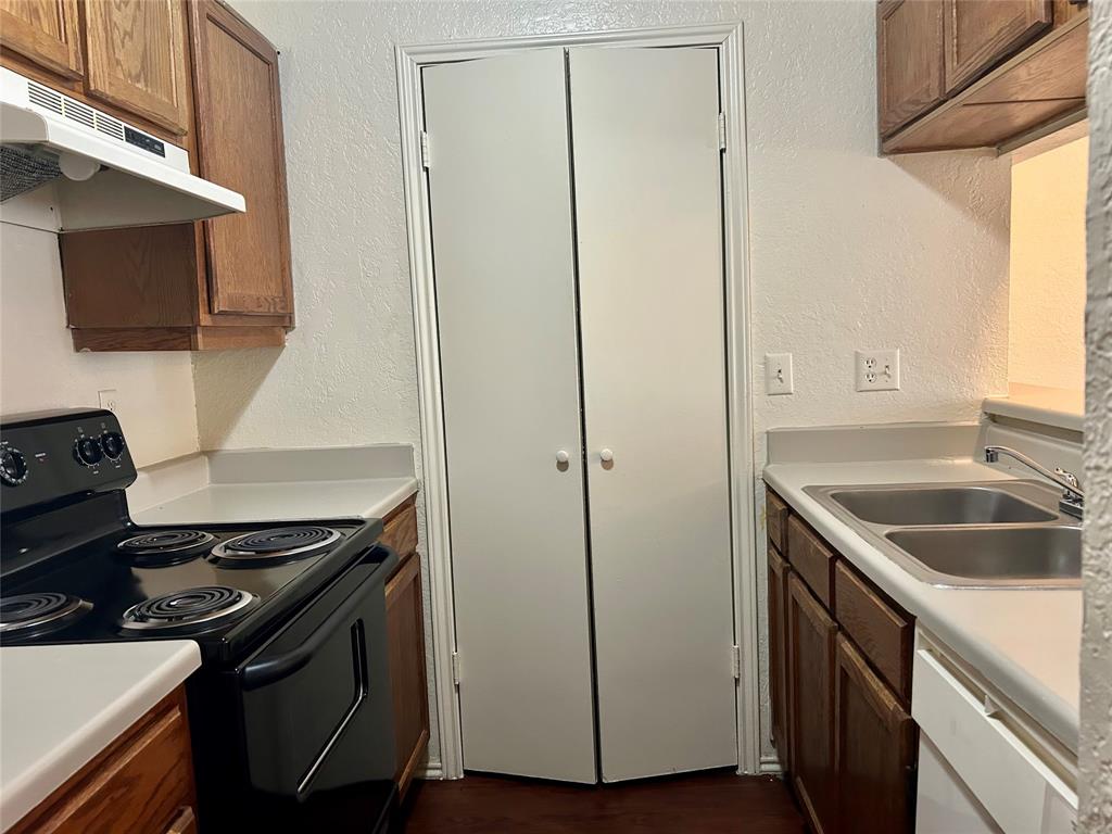 Crestbluff Condo - Residential Lease