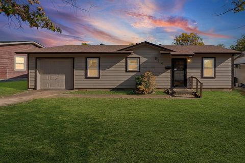 814 Bell Drive Euless TX 76039