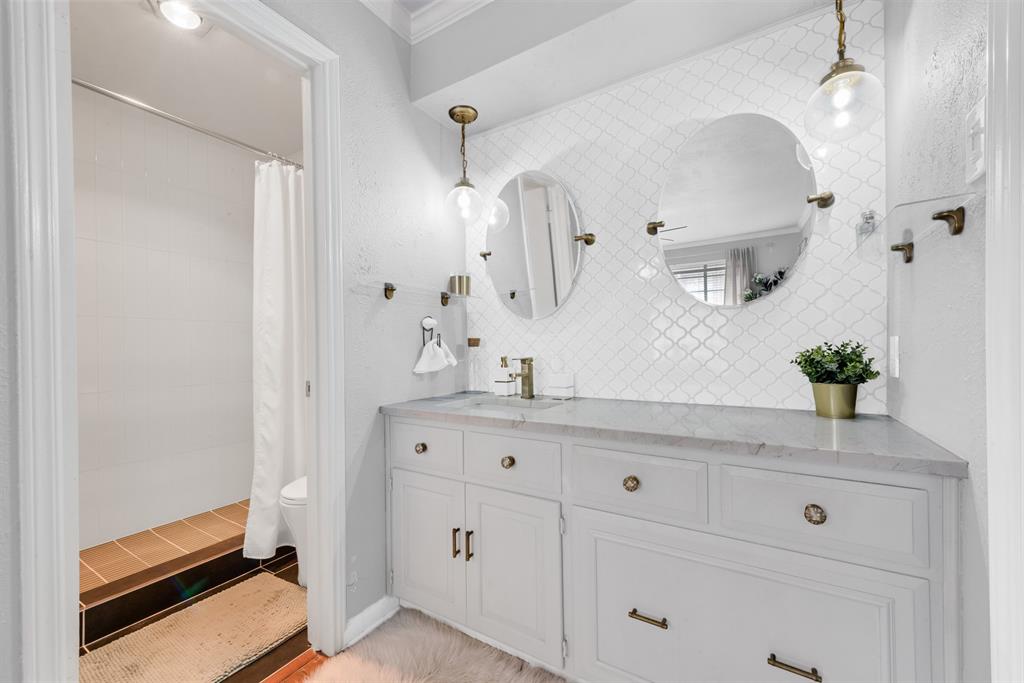 Hollows North Condo - Residential