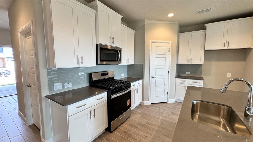 10857 BLACK ONYX Drive