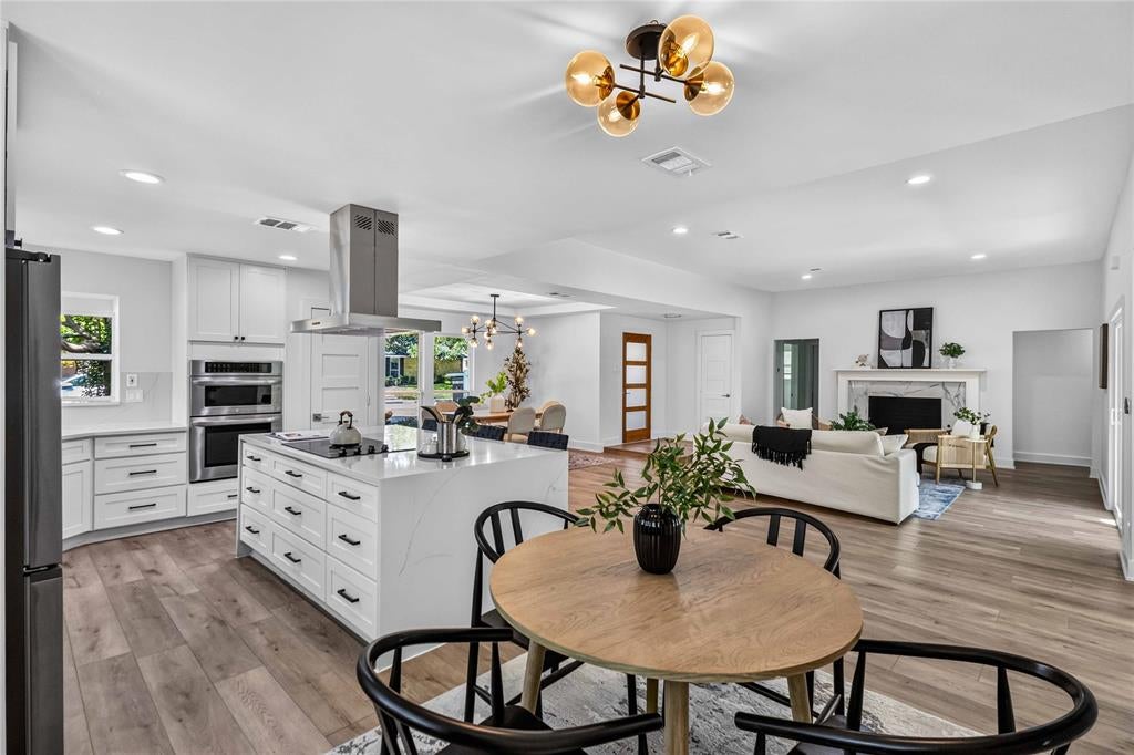 6226 La Cosa Drive