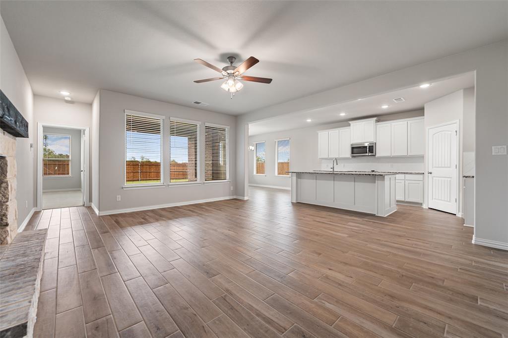 Aero Vista - Residential