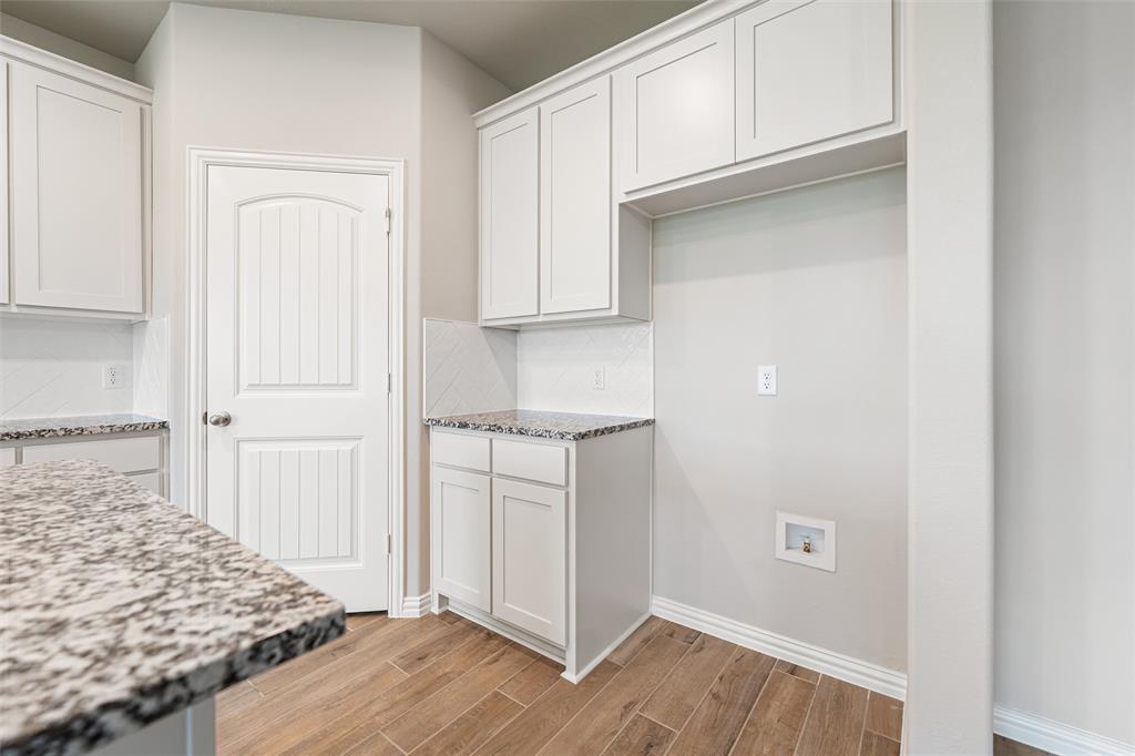 Aero Vista - Residential