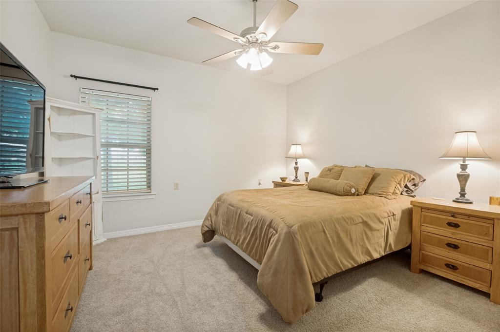 Country Place Apts Manor - Residential
