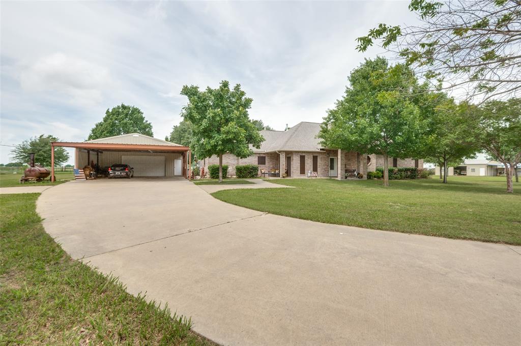 Country Place Apts Manor - Residential