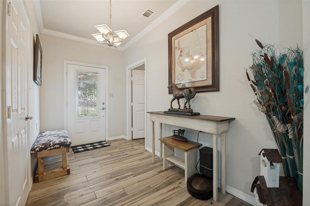 Country Place Apts Manor - Residential