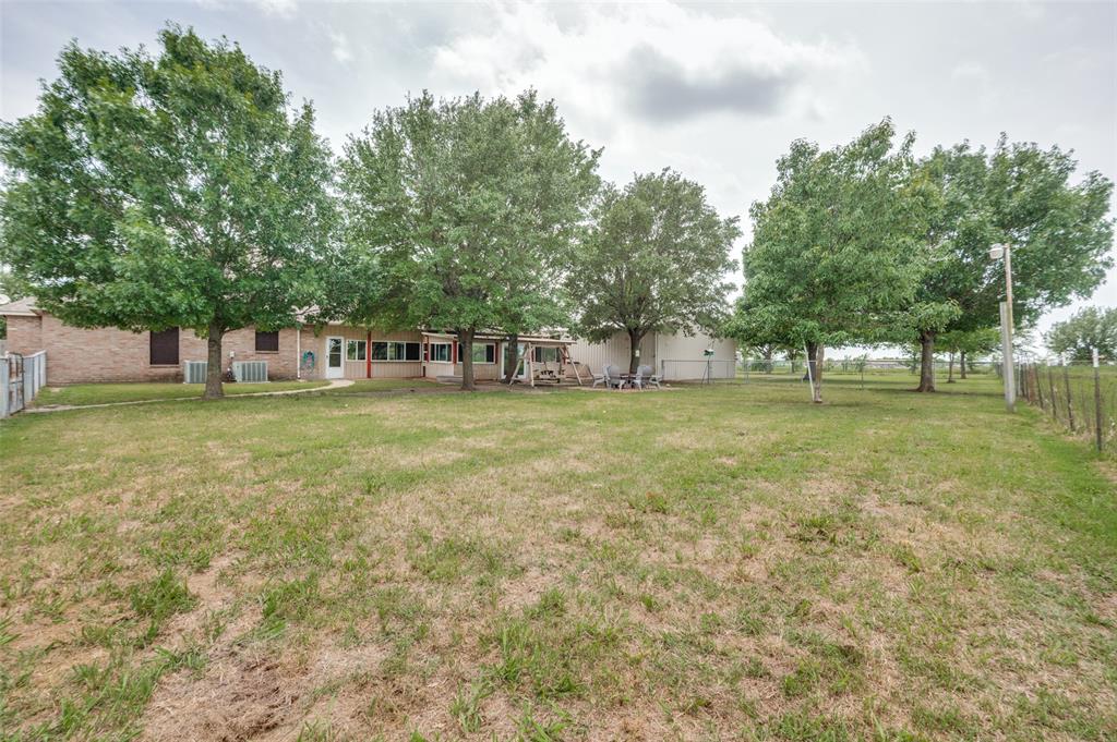 Country Place Apts Manor - Residential