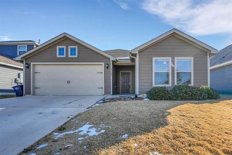Photo of 8508 Buck Mountain Pass, Fort Worth, TX 76179 (MLS # 21154318)