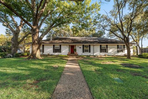 11132 Rosser Court Dallas TX 75229