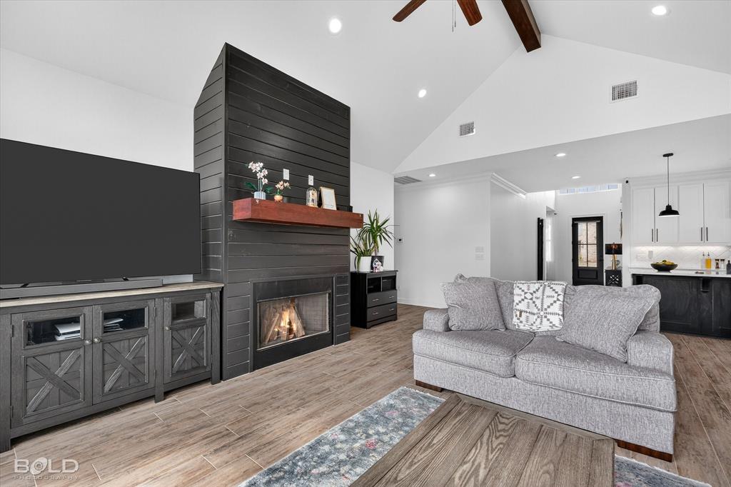 Pin Oak Landing - Residential