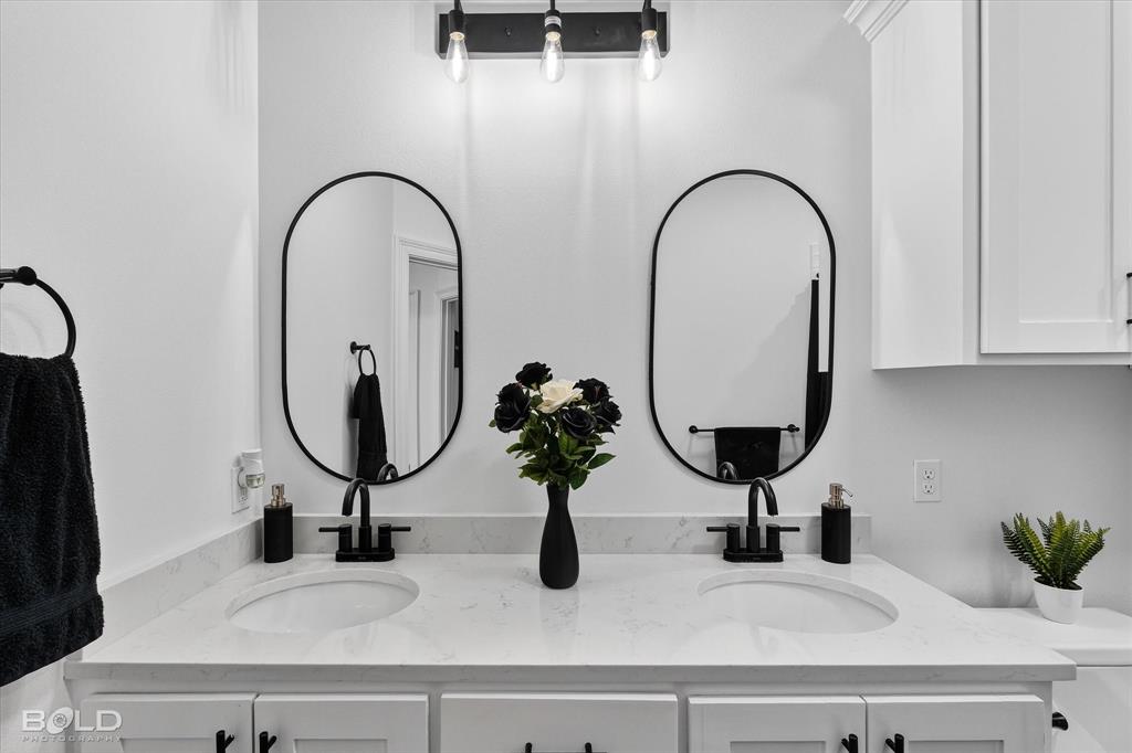 Pin Oak Landing - Residential