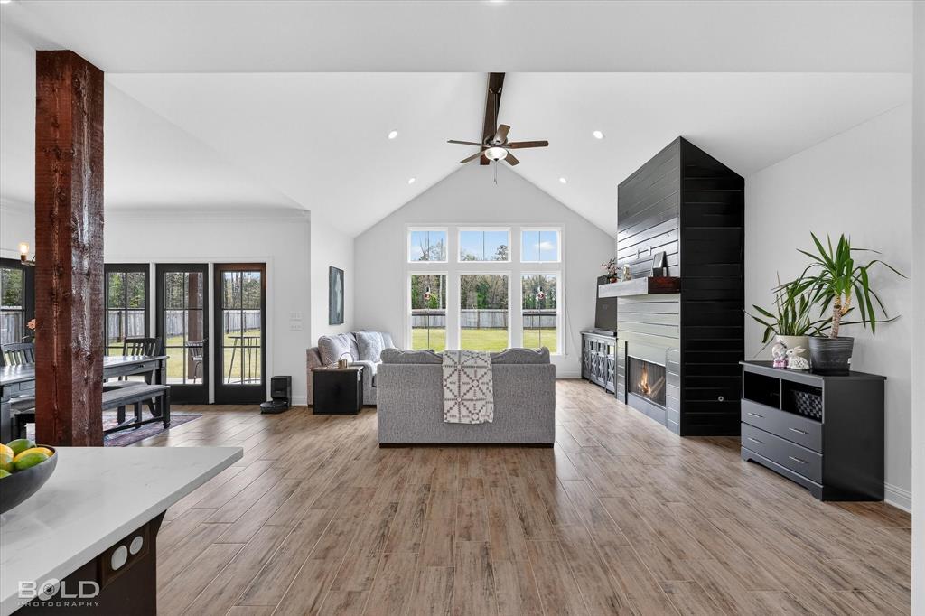 Pin Oak Landing - Residential