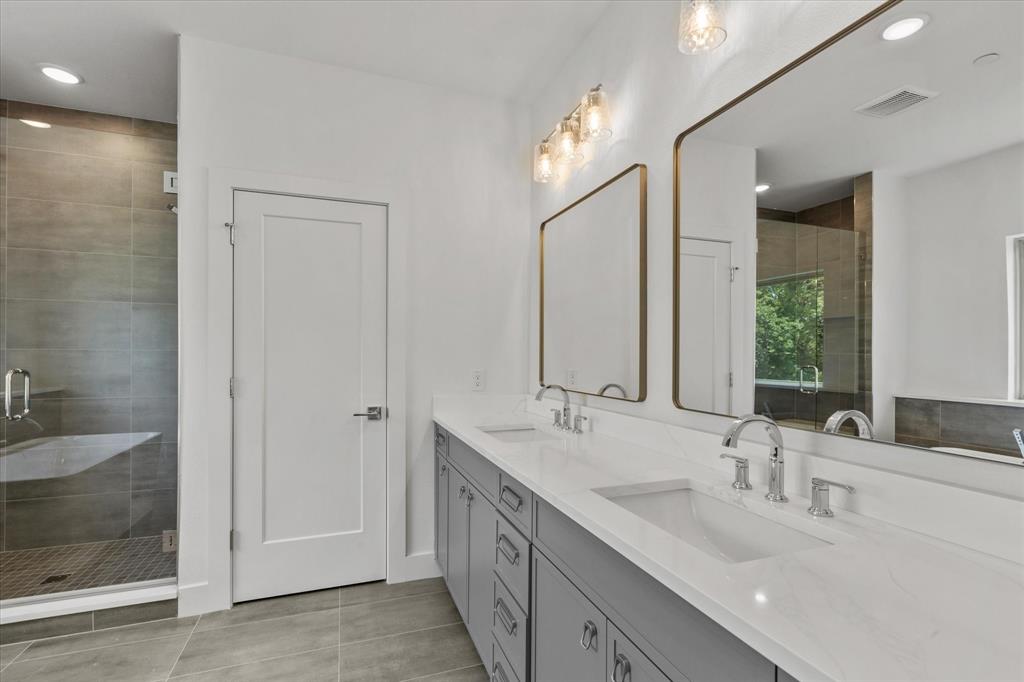 Lewisville Waters Edge II Condominium - Residential