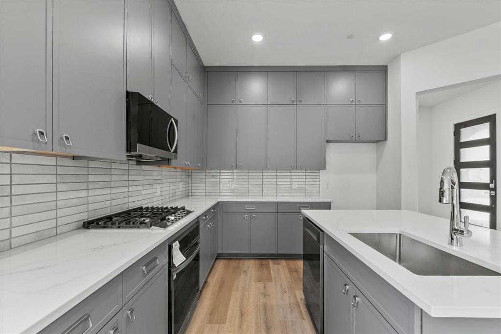 Lewisville Waters Edge II Condominium - Residential