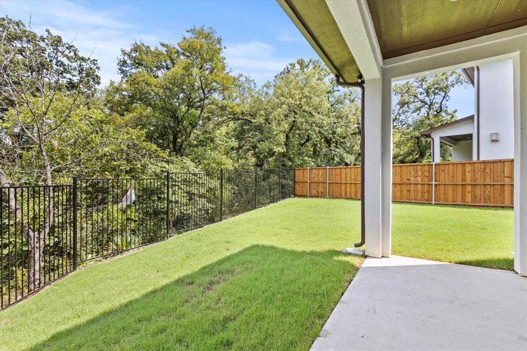 Lewisville Waters Edge II Condominium - Residential