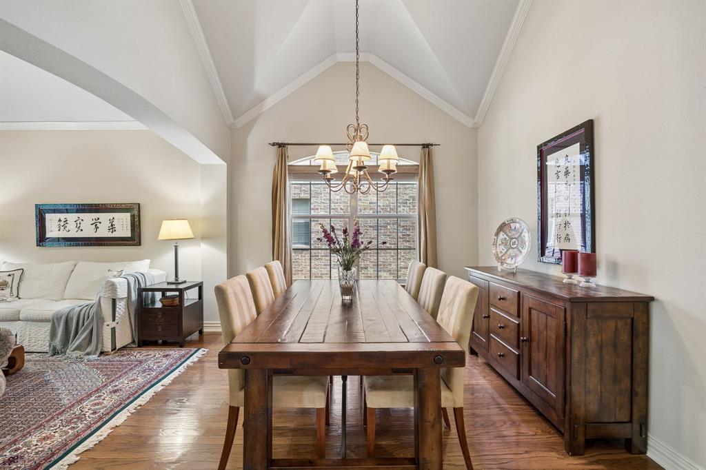 2209 Stonehenge Lane