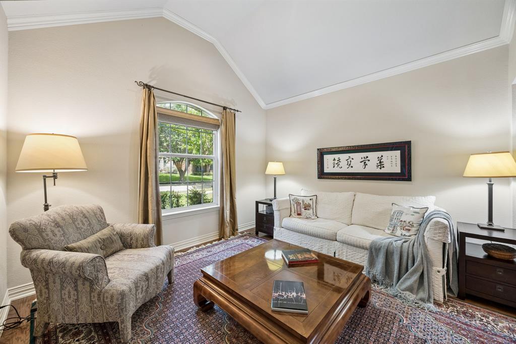 2209 Stonehenge Lane