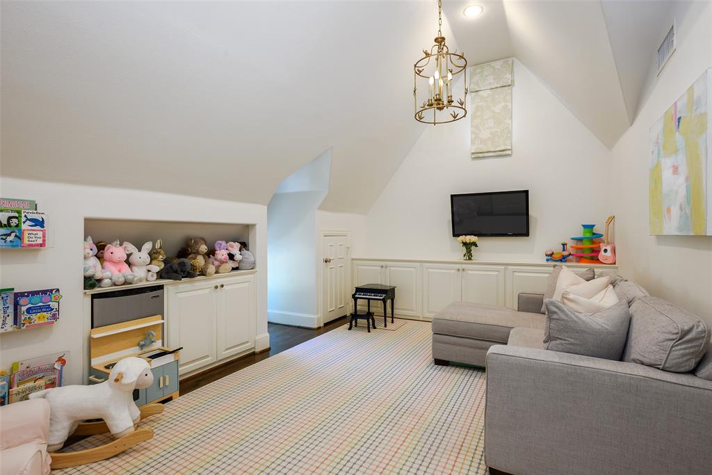 University Highlands - Residential