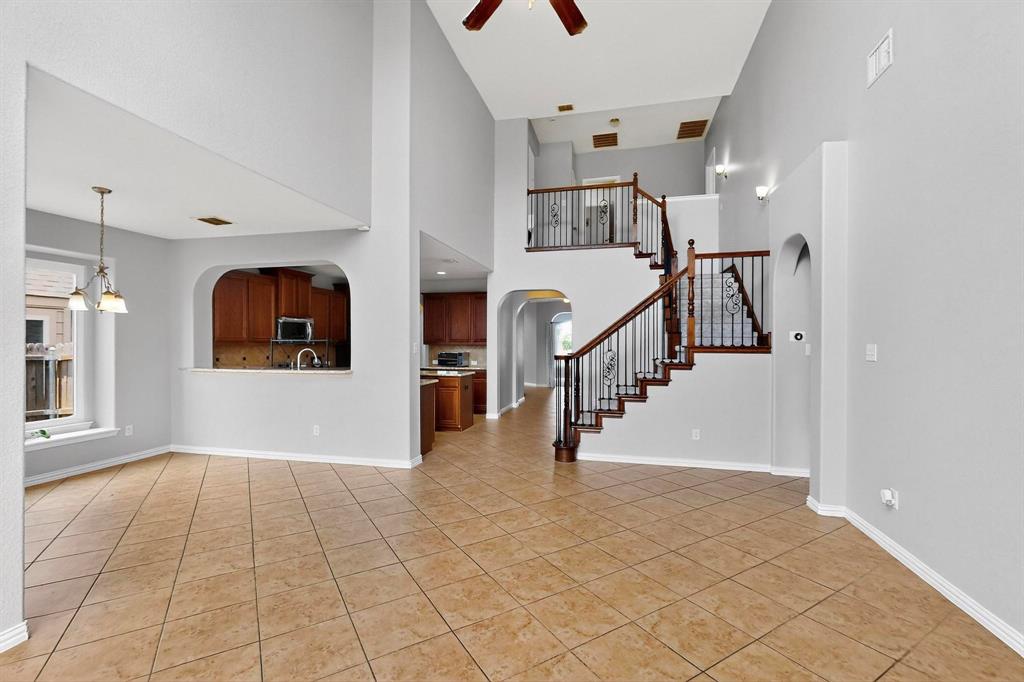 1116 Albany Drive