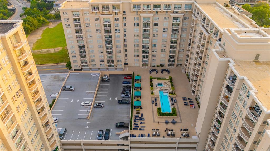 3225 Turtle Creek Boulevard 1012