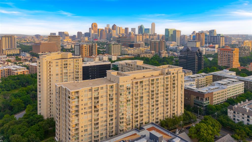 3225 Turtle Creek Boulevard 1012