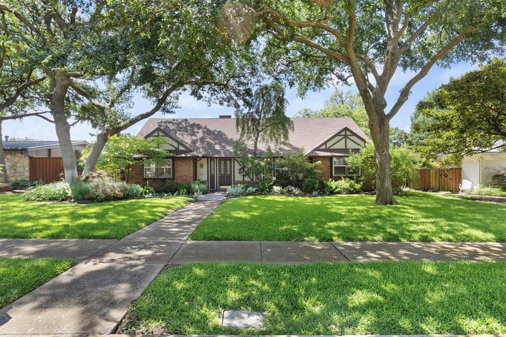 813 Pleasant Valley Lane