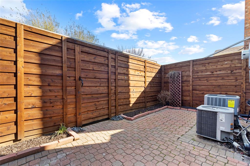 Grapevine, Texas 76051, United States, 3 Bedrooms Bedrooms, ,3 BathroomsBathrooms,Residential,Active,133690