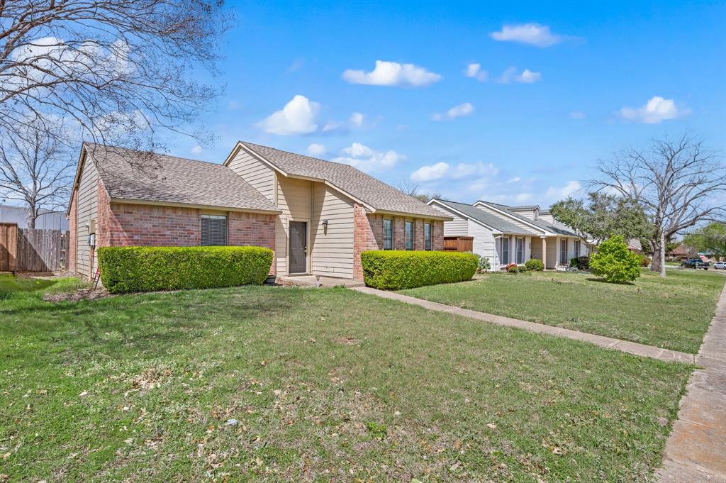 511 Scarlet Oak Street