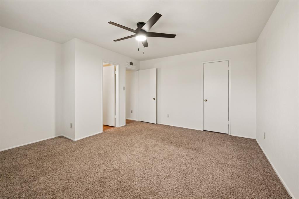 511 Scarlet Oak Street