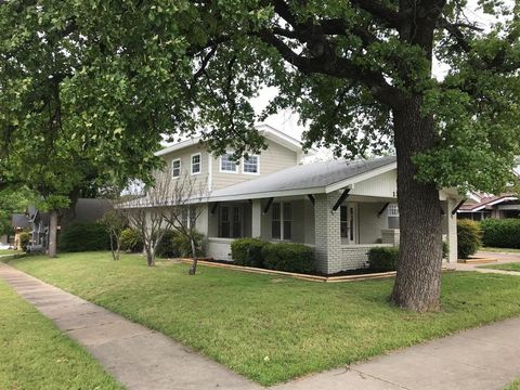 A home in Mineral Wells