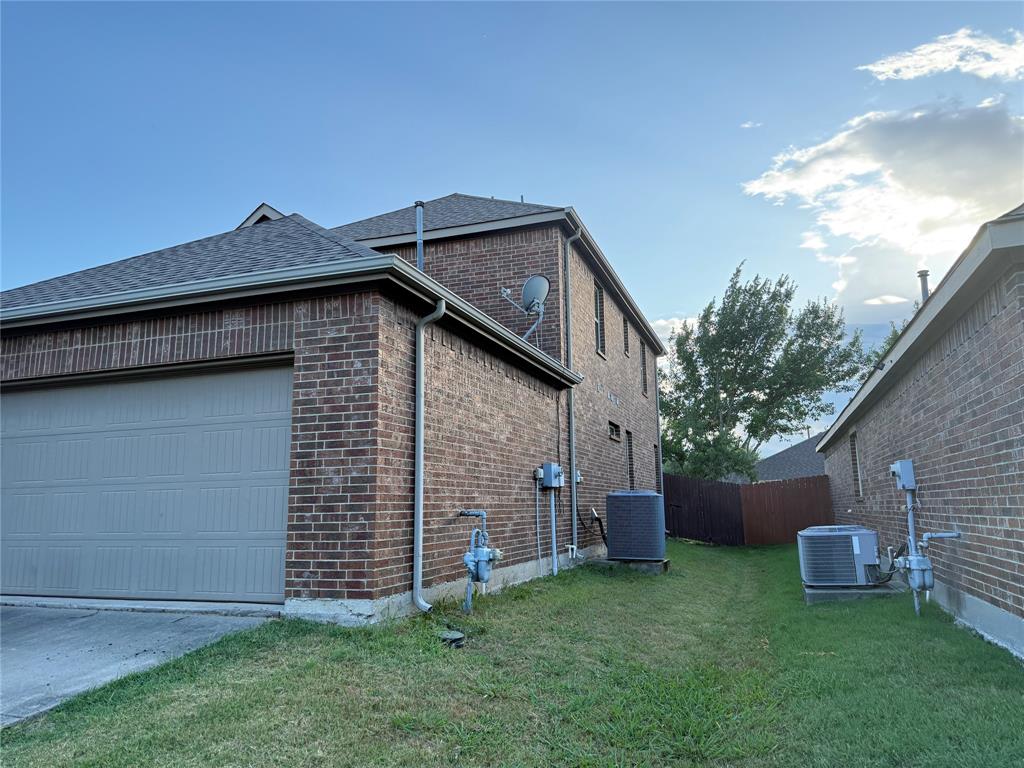 3809 White Summit Lane