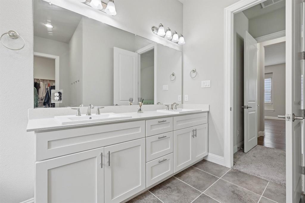Hardin Village Ph 1 - Residential