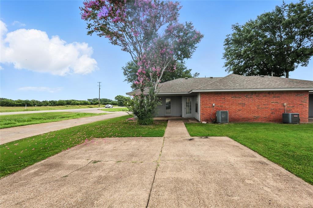 1701 Creekview Drive
