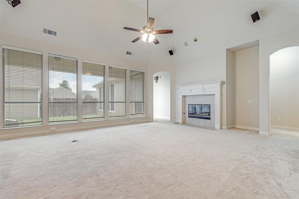 1806 E Branch Hollow Drive