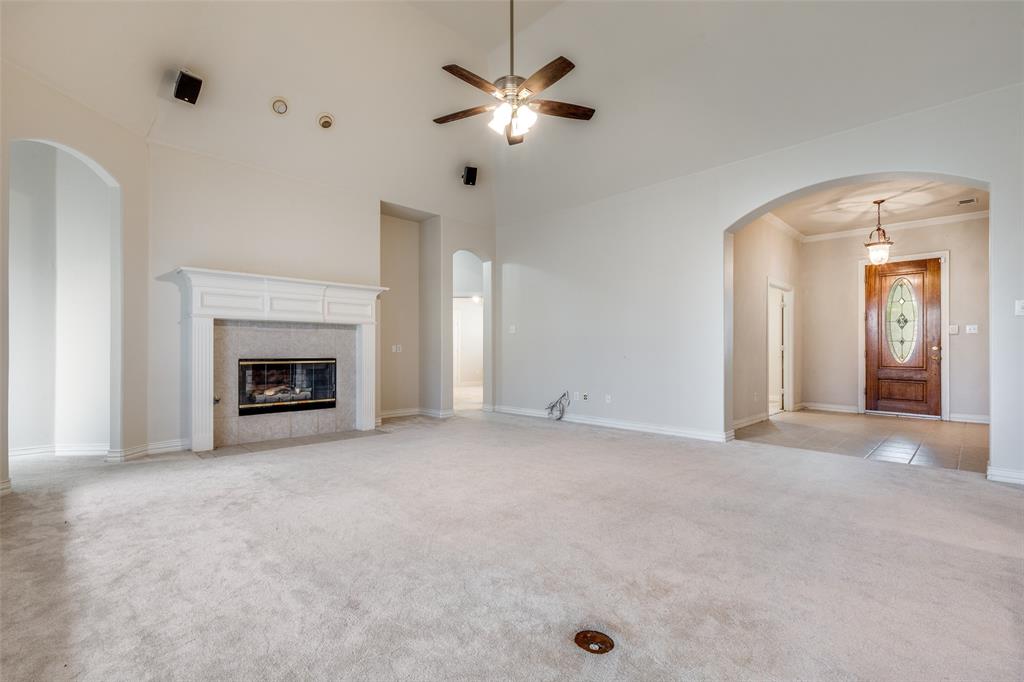 1806 E Branch Hollow Drive