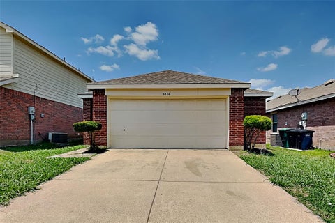 Photo of 4884 Waterford Drive, Fort Worth, TX 76179 (MLS # 21314982)
