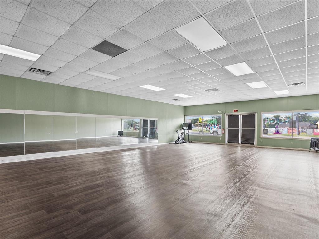 Cowan - Commercial Sale