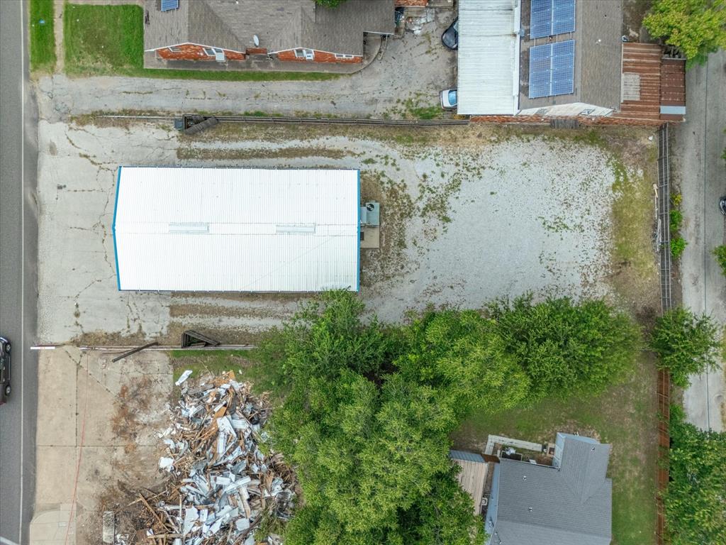 Cowan - Commercial Sale